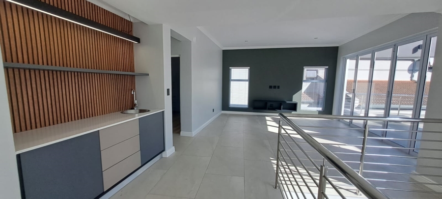 3 Bedroom Property for Sale in Calypso Beach Western Cape